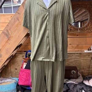 Green Ribbed Button-Up Shirt and Pants Set Loungewear Women’s Size L